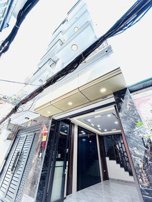 bán nhà phân lô đại từ thang máy full nội thất cao cấp ô tô tránh