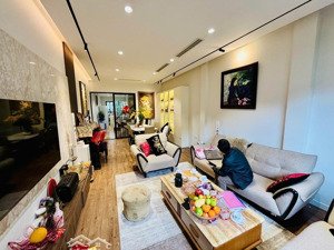 siêu phẩm phố lạc trung - gara ô tô- nội thất gỗ xịn- dân trí cao- 88m2 chỉ nhỉnh 29 tỷ