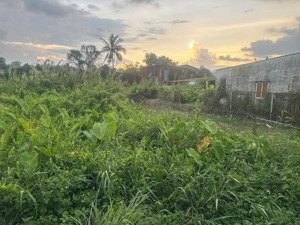 đất bình chánh hồ chí minh, sổ đỏ chính chủ ,giá tốt nhất khu vực sang tên trong ngày.lh 