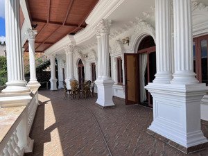 villa - mặt tiền rộng đường khe sanh, 2,600m, 47 tỷ, p.10, đà lạt