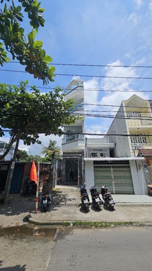 bán gấp nhà mặt tiền chính lưu hữu phước p15 q8 3 lầu đúc