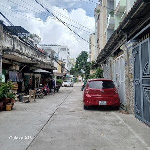 7 tỷ 700 thương lượng, bán nhà 2 tầng, đường 7 mét thông, diện tích : ngan 4 mét dài 23 mét.