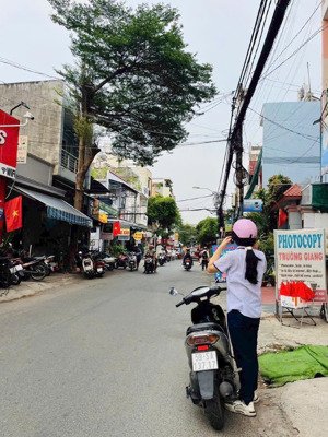 mtkd hà thị đát dt 4x21m xây dựng 3 tầng