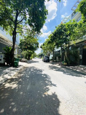 ngay công viên bình lợi, gần đại học văn lang q.bình thạnh vị trí vàng, giá chỉ 9.6 tỷ