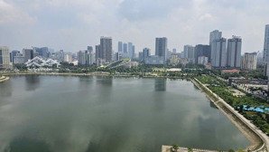 bán gấp căn hộ 121m2 3n2vs s1 vinhomes skylake,tầng đẹp căn góc view thẳng hồ ,sổ đỏ xem nhà 24/7