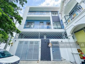 nhà khu dân cư an ninh đường nhựa 6m-dân trí cao-thoáng mát gần sông lớn-thích hợp ở nghỉ dưỡng