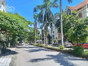 hiếm, 95m2, phố khuất duy tiến, thanh xuân, mặt tiền quyền lực 7.8m, giá chỉ 26 tỷ, đầu tư