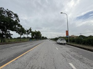 siêu phẩm đất đấu giá 80m tâm điểm thành phố thông minh, view tháp tài chính 108 tầng!