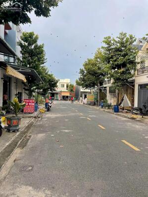 Bán gấp căn nhà SHR ngay trung tâm phường Tân Hiệp Tân Uyên