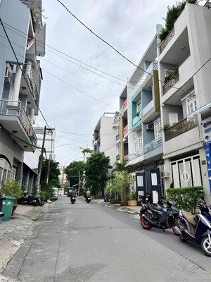 đường 8m thông - kinh doanh đỉnh - nhà đúc 2 tầng - dt: 4x15 (60m2) - hạ 1ootr - cạnh đầm sen