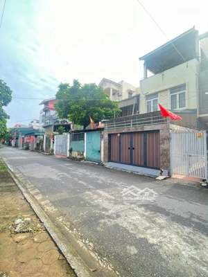 bán nhà mặt phố cổ linh, 30,4 tỷ, 152m2, đẹp, nhiều tiện ích, long biên, hà nội lh 