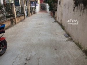 hàng đẹp, hàng hiếm, 50m2 gần đường 32, tiện vành đai 4, giá 6.1 tỷ.