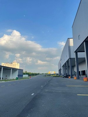 bán xưởng 12.600m2 trong kcn huyện đức hòa, long an giá 100 tỷ- hoàn công, pccc đầy đủ