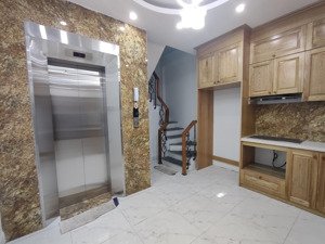 mặt ngõ thông - kinh doanh - cho thuê giữ tiền - 6 tầng thang máy - đống đa -9.3 tỷ