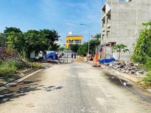 đất đường đặng thuỳ trâm, xe tải tránh nhau, gần đh văn lang nhỉnh 9tỷ