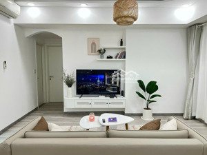 bán gấp siêu phẩm 2pn masteri - căn góc nhà siêu đẹp, lh tiểu hiền