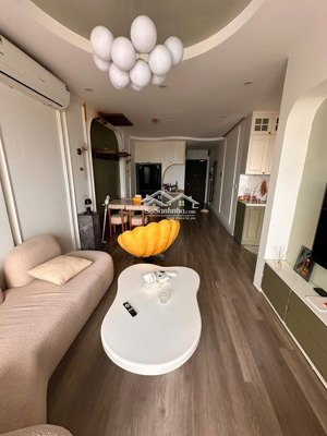 cho thuê căn hộ 2pn toà zen view bể bơi giá chỉ 11,5tr. liên hệ 