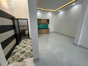 Nhà đúc 2 tầng tâm huyết hẻm ô tô Phú Nông