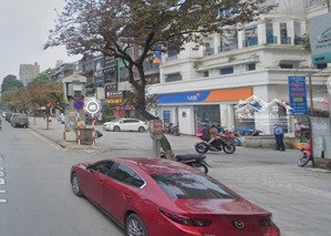 chính chủ cho thuê nhà mặt phố đào tấn, ba đình. căn 3 tầng lô góc 21m. lh 