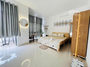 phòng cho thuê ầy đủ tiện nghi/ nhà căn góc 2 mặt tiền/ tận dụng mua bán ok