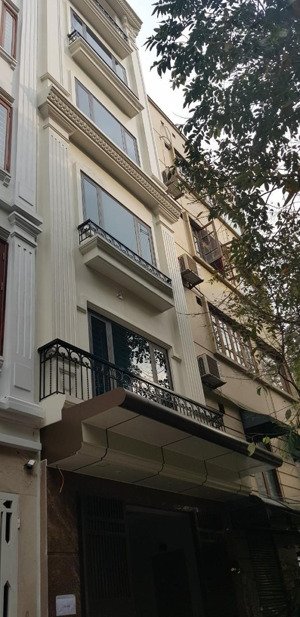 bán nhà phân lô bệnh viện 198 phố đồng bát ngõ 66 nguyễn hoàng dt: 60m2, xây 5 tầng, mặt tiền 5,5m