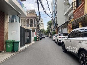 bán nhà hxh đồng đen. dt: 4x18m. 3 tầng sân thượng. giá chỉ 11,5 tỷ