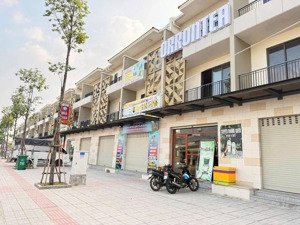 bán căn shophouse mặt tiền db4 khu suncasa central. sổ hồng riêng, hỗ trợ vay 80%. lh: 