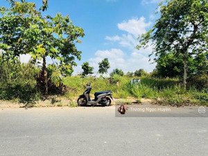 bán lô đất đẹp đ. lê văn nghề, ra chợ mỹ tho 500m, tiền giang dt 120m2/500triệu. sổ hồng riêng