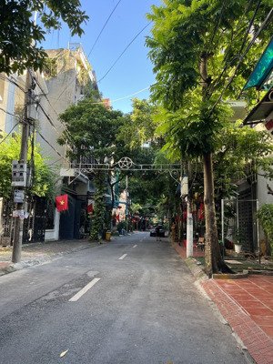 phân lô kiến hưng, công viên hà đông, ngã tư hà trì. ở thích 53m2/5 tầng đẹp.