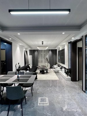 cần bán gấp căn bt góc,hướng đông & hướng bắc, nằm trong tổng kdc:phú mỹ-vạn phát hưng,p.phú mỹ,q7!