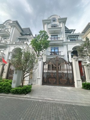 bán siêu biệt thự nội khu the zei tt mỹ đình: dt268m2 6t mt20m -114 tỷ. siêu hiếm và đẳng cấp