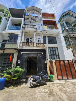 bán nhà đúc 3 lầu mái bê tông 1/ lê thị riêng quận 12