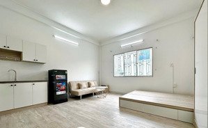 cho thuê phòng đầy đủ nội thất, cửa sổ trời, gần cầu vượt 3/2, đh bách khoa, huflit, đh kinh tế