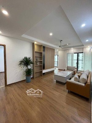 chung cư ct2 plaza mỹ đình 2, diện tích 104m2, 3 phòng ngủ 2 vệ sinh 2 ban công