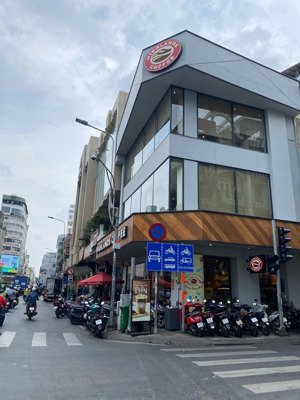 bán nhà góc 2mt nguyễn thị minh khai, q1, 12mx18m - 4 tầng, hđt 400triệu/tháng, giá 75tỷ