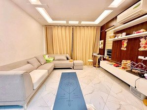 ngõ nông kim mã, thông khắp ngả, nhà mới đẹp, 45m2*5t mt khủng 7m chào 9 tỷ