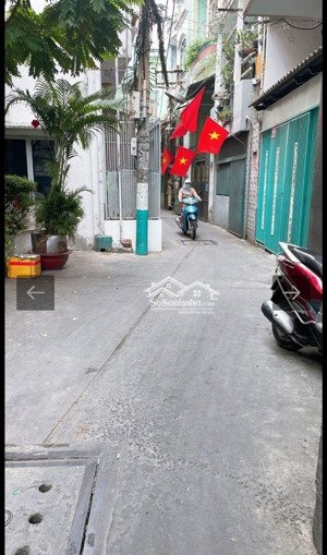 bán nhà đẹp 958// lạc long quân, p8,qtb hẻm xe hơi ngay lạc long quân, quận 11 diện tích: 27