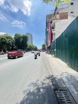 mặt phố tây sơn, kinh doanh sầm uất, đoạn đẹp nhất phố, diện tích 650m mặt tiền 18m, sổ đẹp