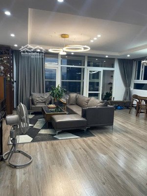 (giá thật) bán cc 3pn, 2wc tại 90 nguyễn tuân, 8,7 tỷ, 97m2, sẵn sổ, full nội thất