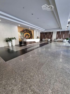 chính chủ bán căn 3 ngủ ban công đông nam tầng cao chung cư northern diamond giá 7.92 tỷ:0916393862