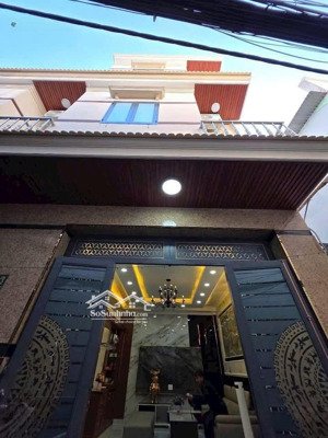 muốn bán gấp nhà bên thuận kiều, phường 12, quận 5 dt: 64,5m² giá: 3tỷ450. hợp đồng thuê 20