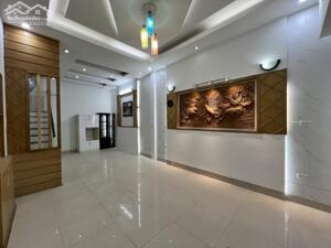 Bán Nhà Tô Vĩnh Diện 70m2 ngõ nông rộng ô tô tránh lô góc 13.6 tỷ