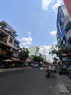 1+ 1 bằng mấy ? căn góc mặt tiền hoàng hoa thám,p5, pn. 6,5x 14m- 5tầng,dt 65tr/th, còn 18,2 tỷ tl