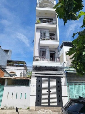 nhà 5 tầng đường hoàn kiếm khu bàn cờ nha trang dt 71,1m2 giá 8ty5