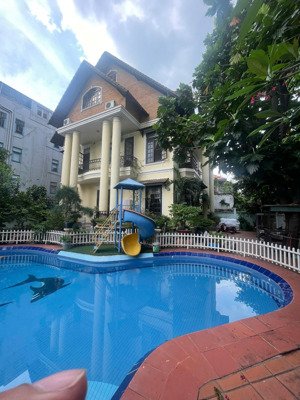 ba mẹ tôi bán nhà tâm huyết nhà mặt tiền nb trần ngọc diện thảo điền -dt: 22x30m 3 lầu giá 155 tỷ