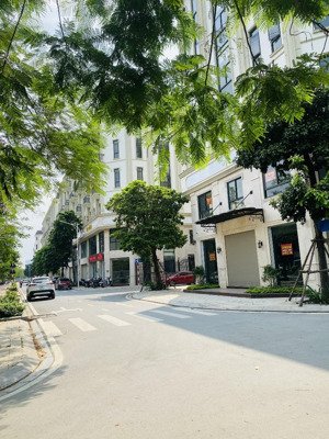 chính chủ bán nhà riêng 50m 7 tầng thang máy himlam, vạn phúc, hà đông. kinh doanh, ô tô đỗ.