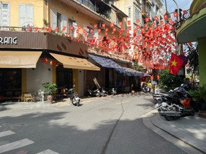 bán gấp nhà chính chủ phố văn miếu quốc tử giám đống đa 50m 5 tầng thang máy lô góc oto 