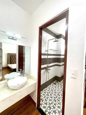 cho thuê nhà phố simcity 5 phòng ngủ tháng 10 vào ở