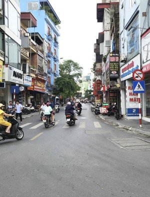 trung tâm phố việt hưng, cạnh big c long biên, trường lc quốc tế marie cure, kđt việt hưng, ...