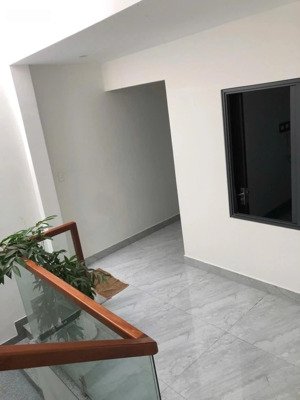 có ngay nhà 2 tầng 85m² vuông khu dân trí cao , gần công viên 6,x tỷ